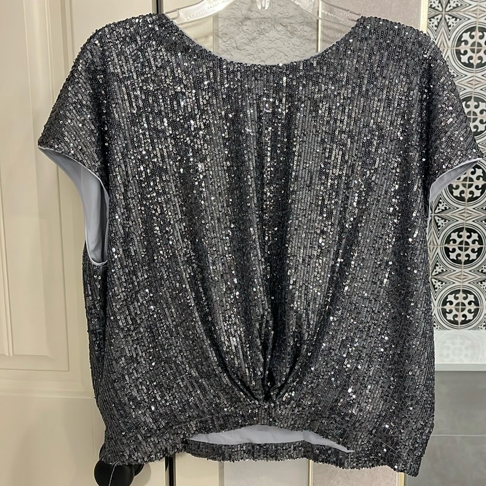 Loft sequin top. XL. NWT.